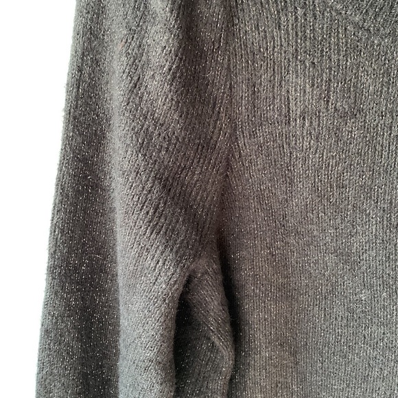 Time & Tru NWT Womens Puff Sleeve Crew Neck Sweater Black Gold Medium Mob Wife - Picture 11 of 15